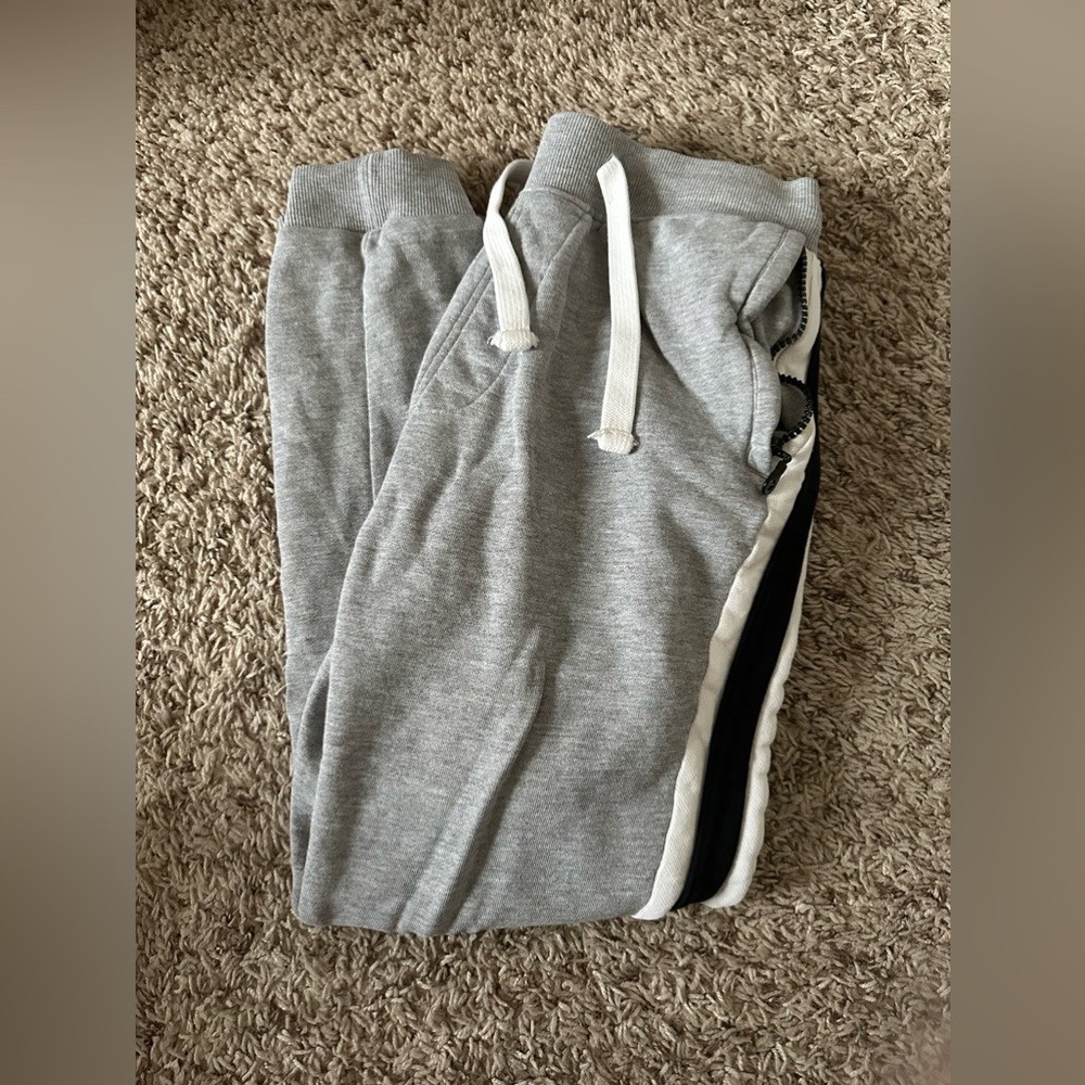 sweatpants